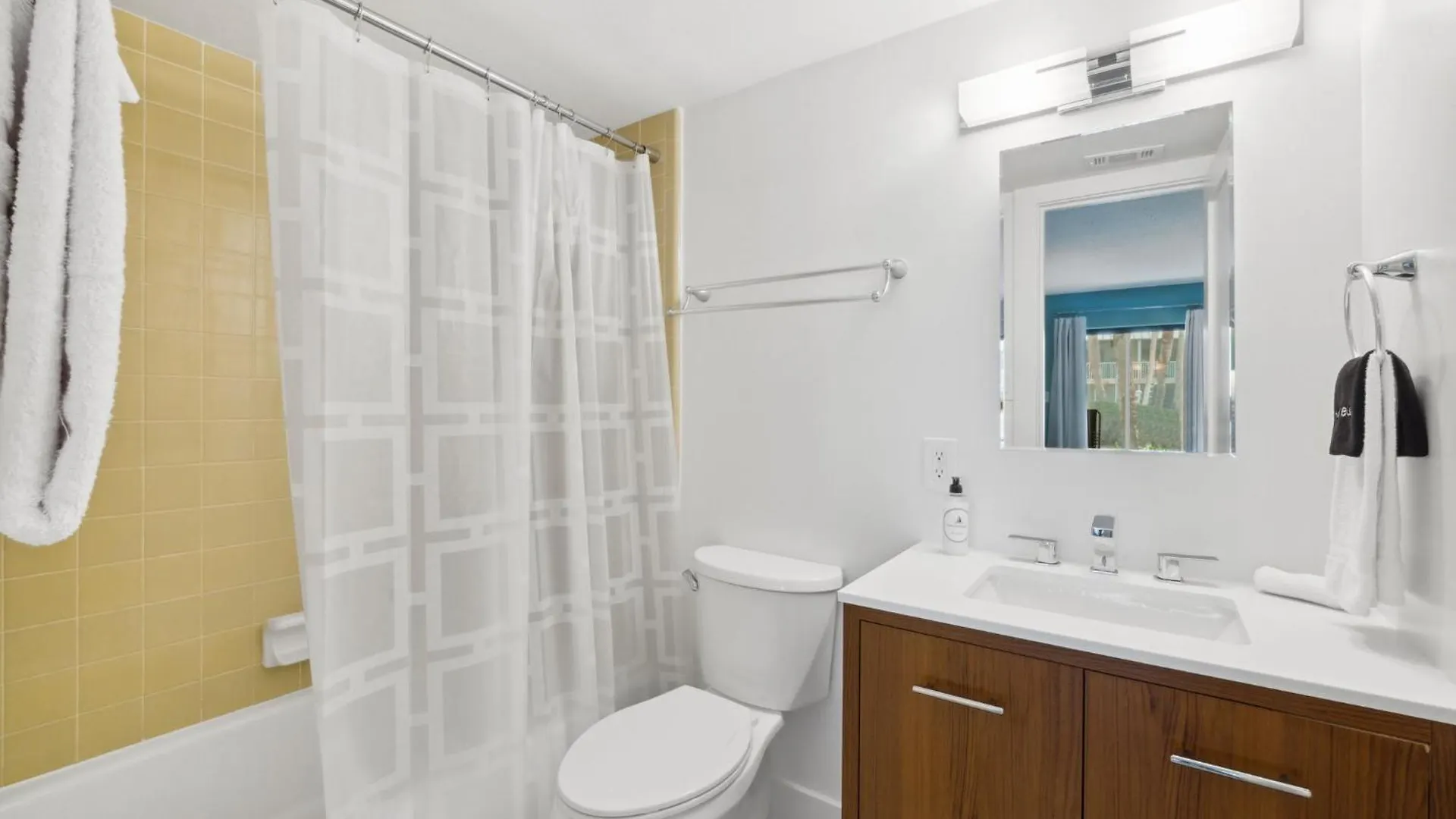 Sea Side Villas #118 Bord De Mer By Nautical Properties Panama City Beach 0*,  United States